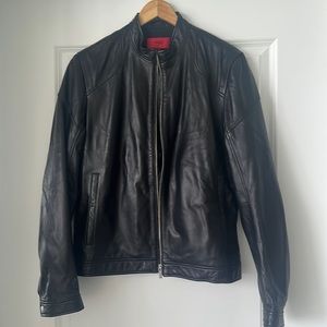 Men’s Hugo Boss leather Bomber jacket size M (hardly worn)